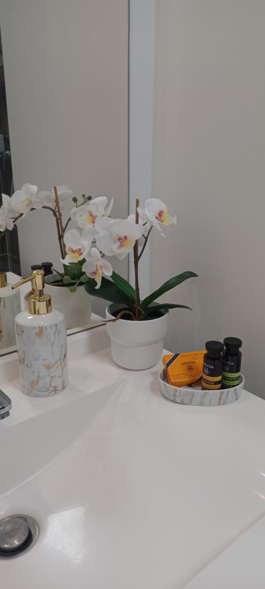 Luminary Night Suite Montevrain Ngoại thất bức ảnh